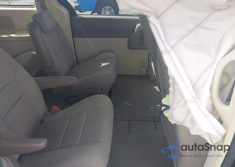 2010 Chrysler Town & Country Touring from USA, damaged, VIN 2A4RR5D19AR351858